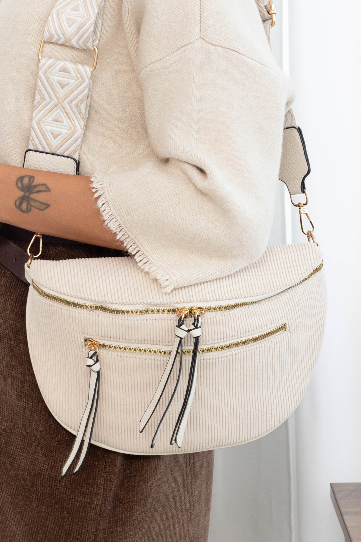 Sac velours beige avec bandoulière